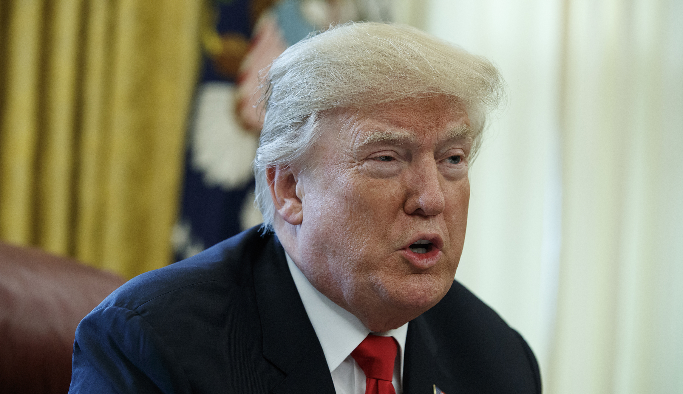 Trump floats possibility of suspending aid to Palestinians