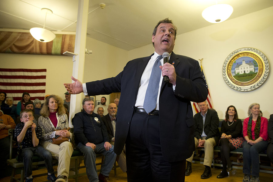 What Chris Christie might gain by knocking down Marco Rubio