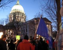Chicago Teachers Union Organizes for Wisconsin Protest