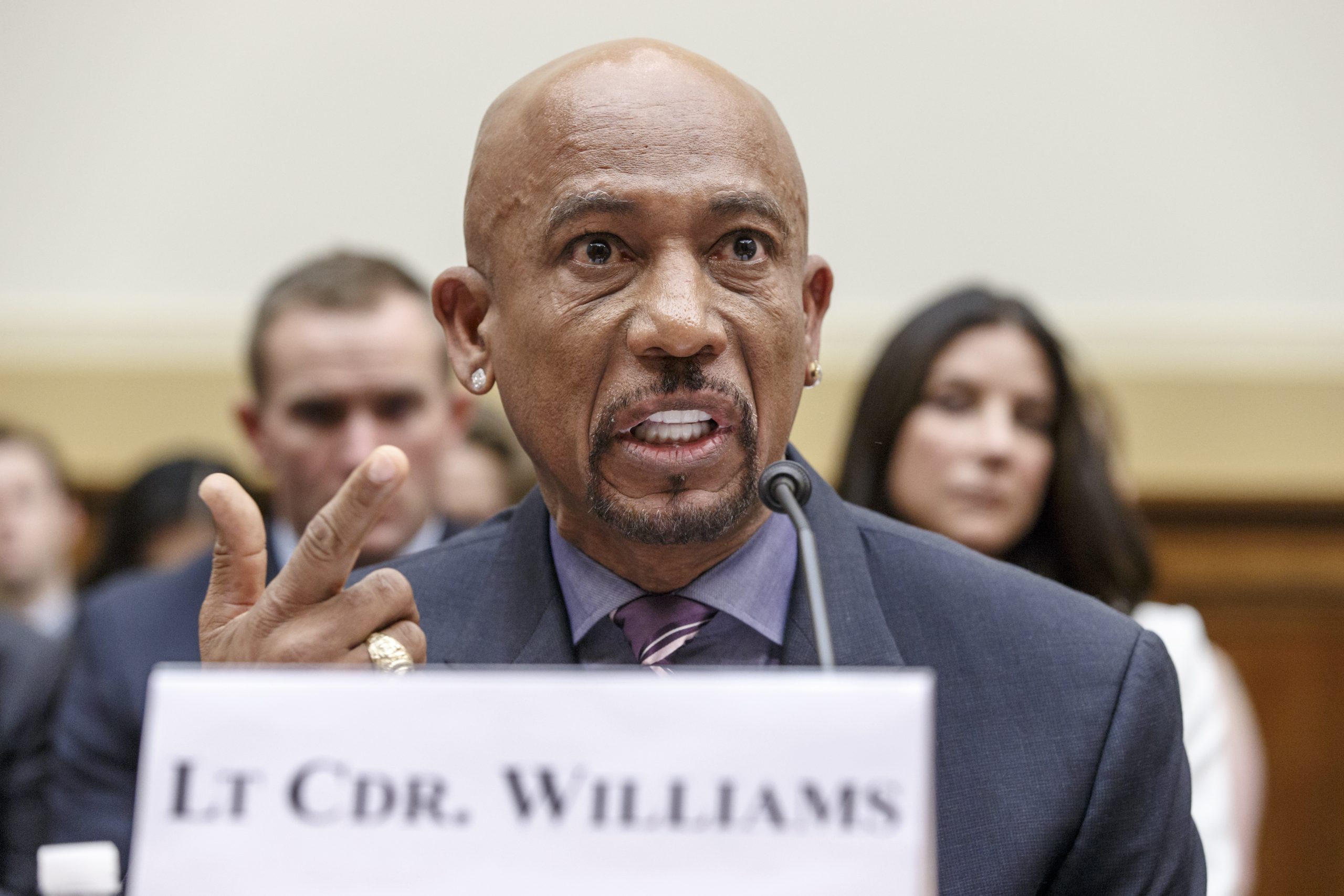 Washington Post reporter, Montel Williams fight over intelligence ‘expert’ label
