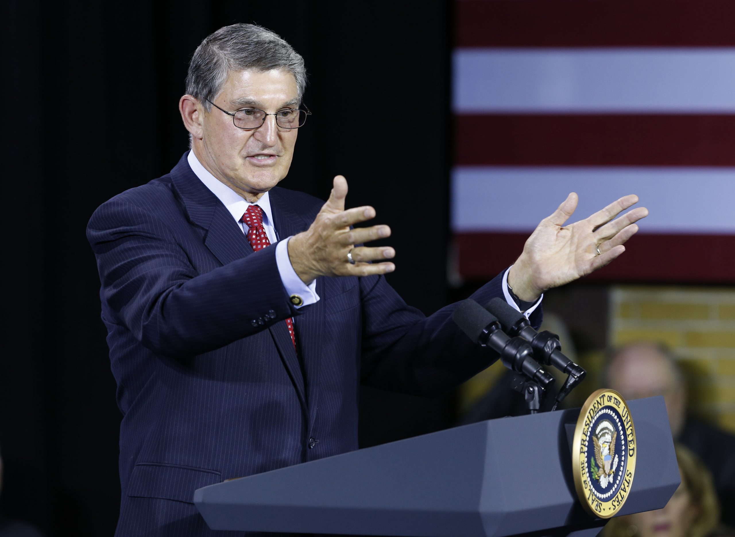 Democrat Joe Manchin is a big fan of Jeb Bush