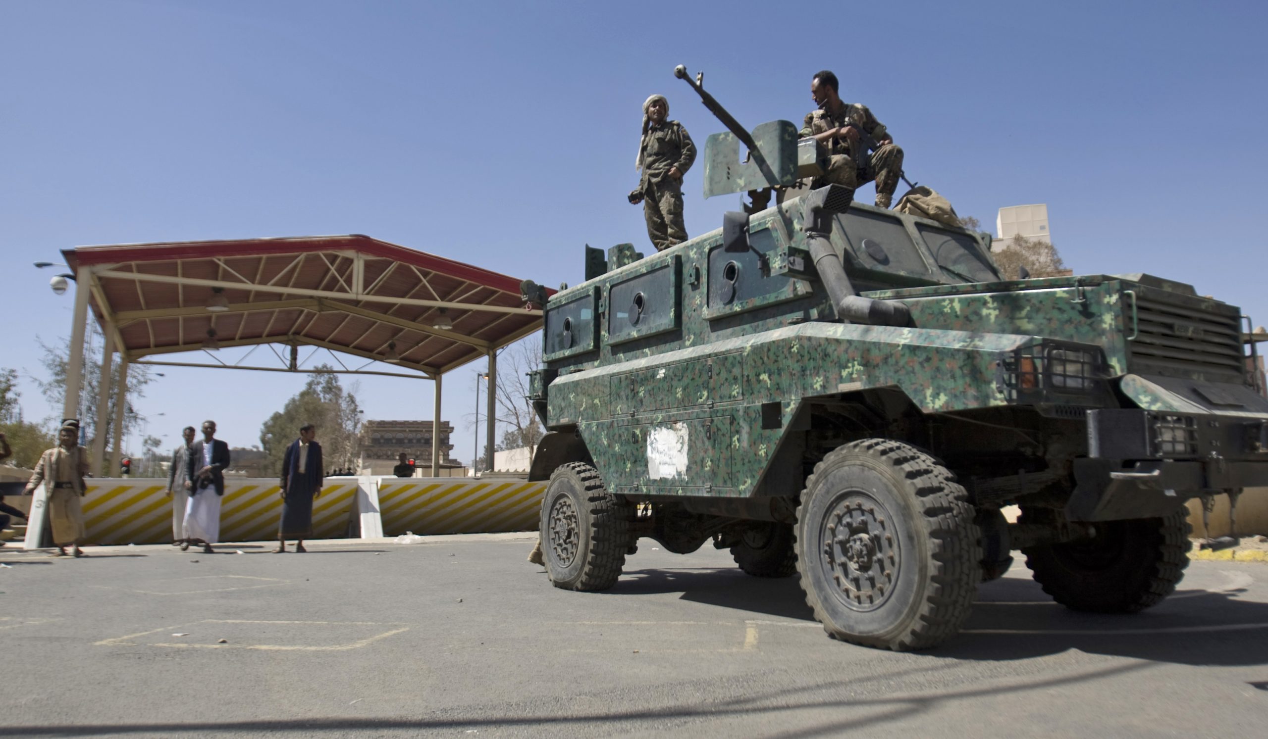 U.S. sends military advisers to Yemen