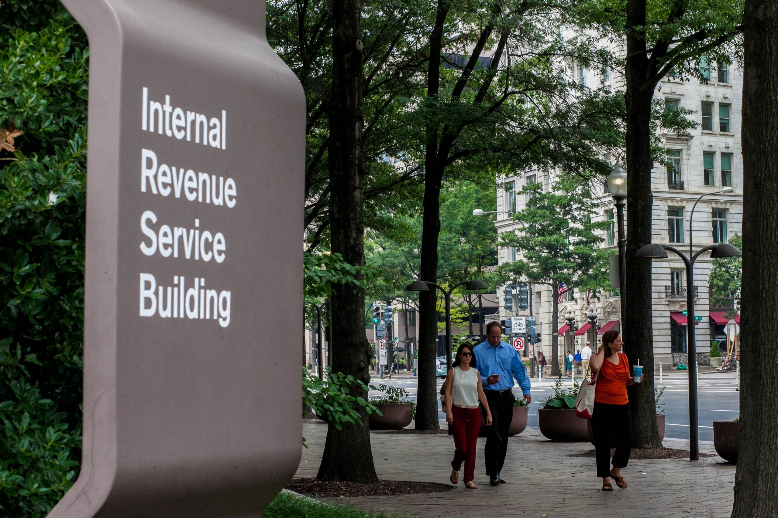 Stimulus check update: Deadline for taxpayers to collect 2019 refunds announced by IRS in 13 days