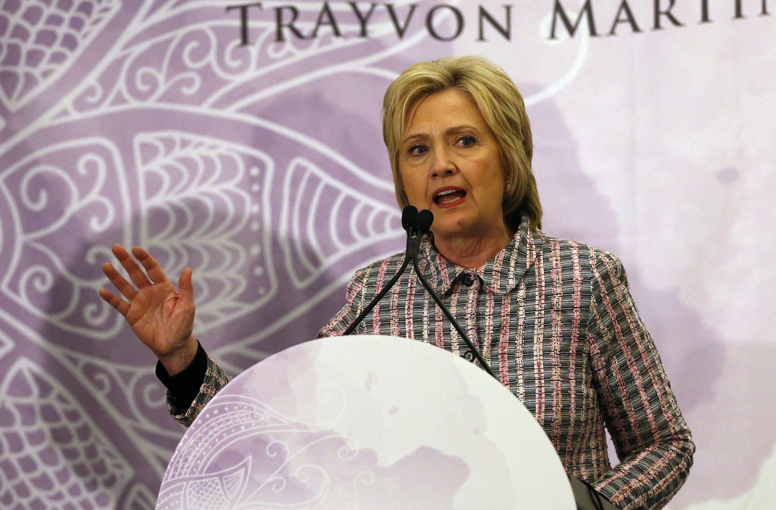 Clinton’s answer: Ban guns