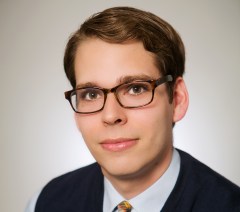Supreme Court clerk: Plum job for legal elite