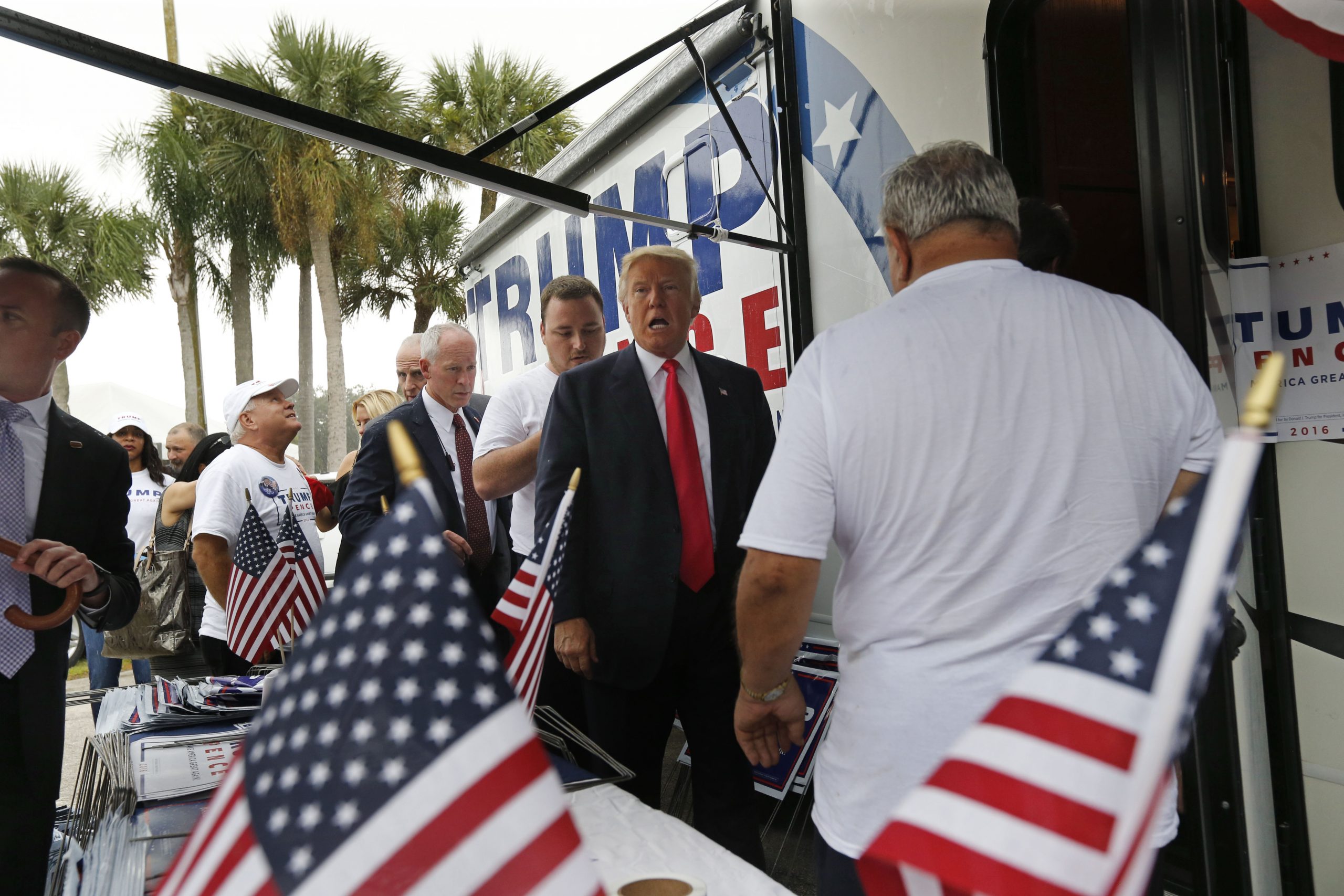 Poll: Trump up double digits among N.C. independents
