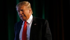 Trump spending Sunday talking to Cabinet, GOP leaders about shutdown