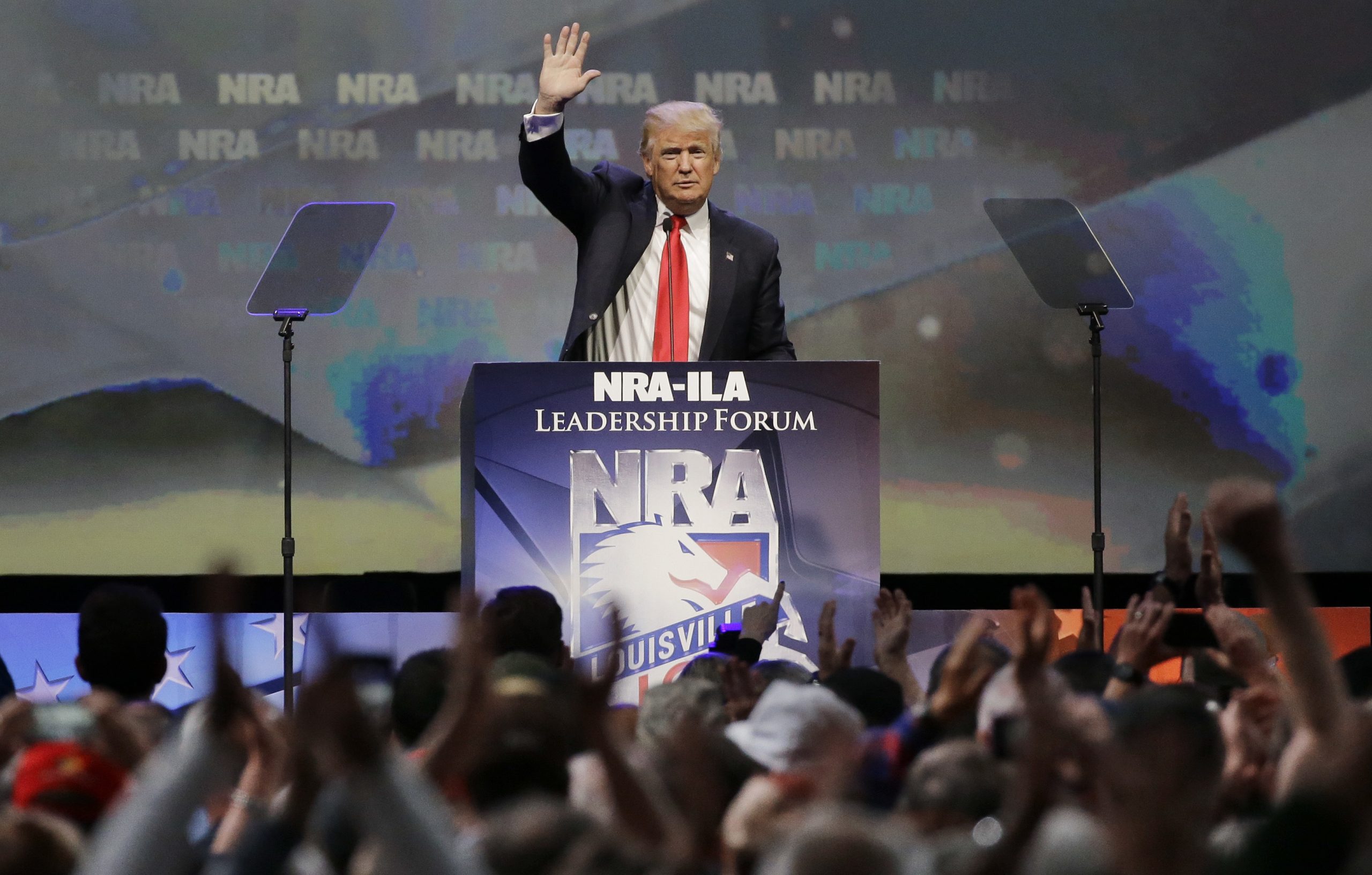 Trump: ‘Heartless Hillary’ wants single moms ‘to be defenseless’