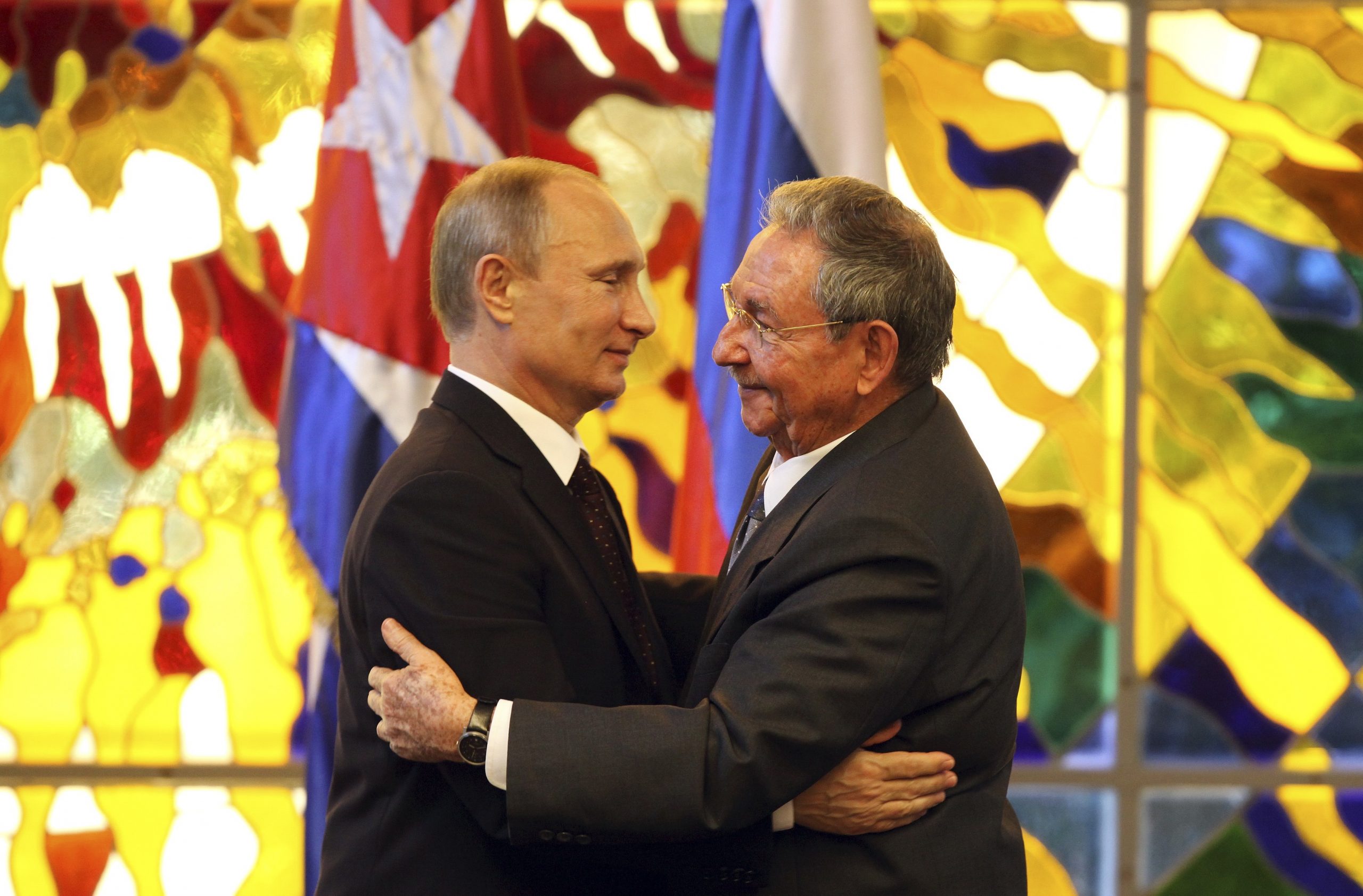 Putin kicks off Latin America tour with Cuba stop