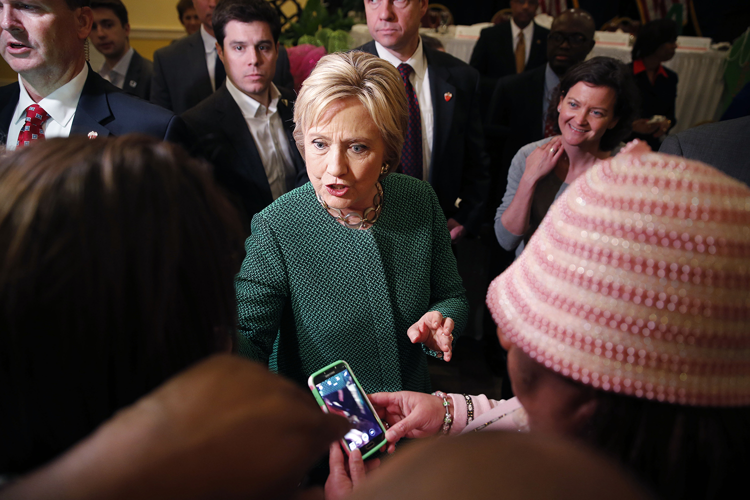 Clinton Foundation donor cited ‘relationships’ when asking to meet with Clinton