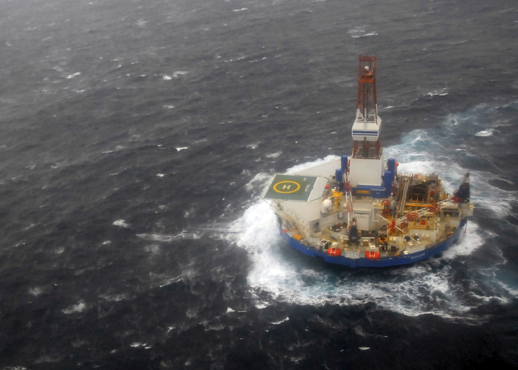 After a year on ice, Shell looks to Arctic drilling
