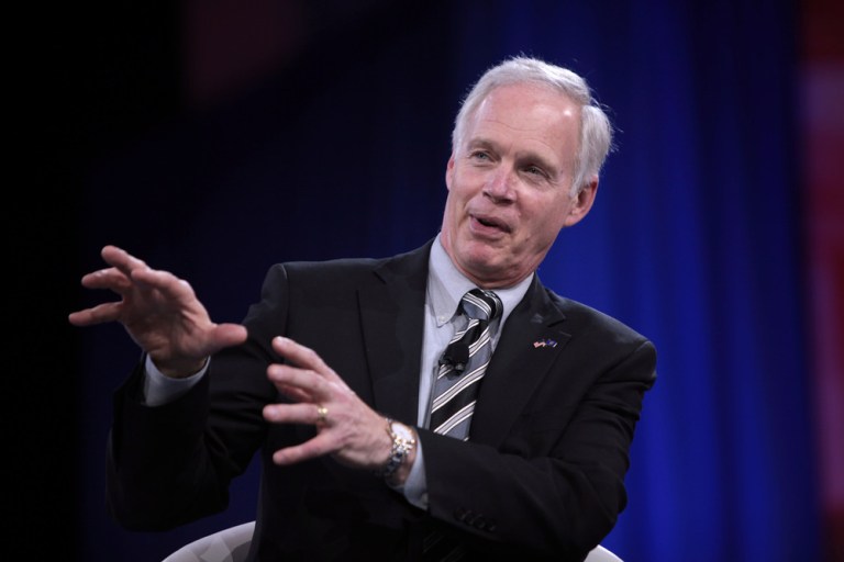 Ron Johnson Surges Past Russ Feingold to Defend Senate Seat for GOP