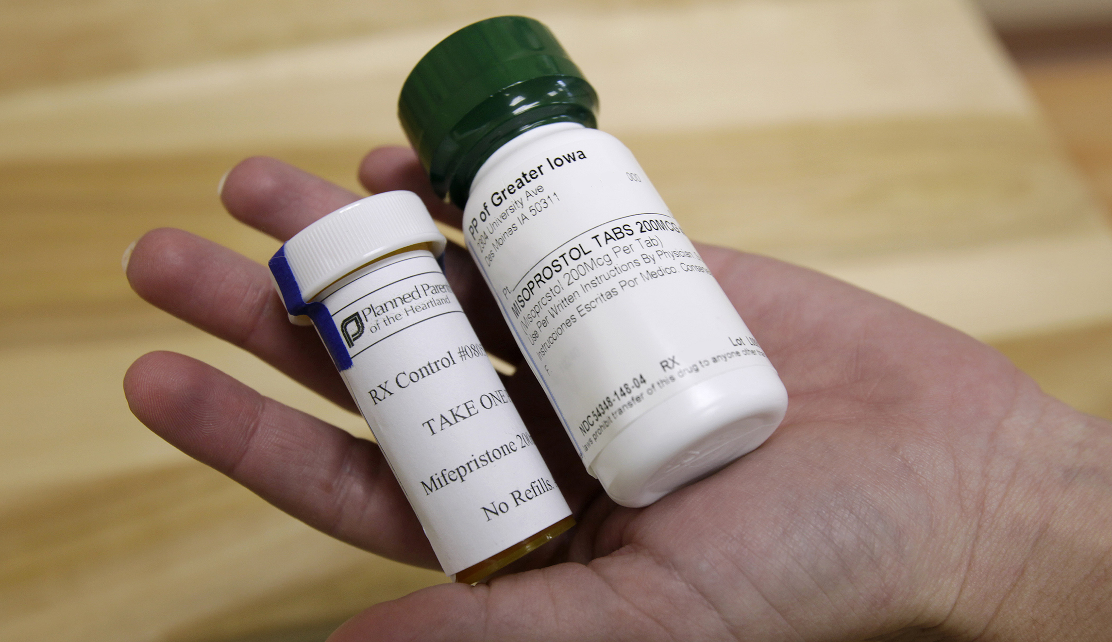 FDA to allow retail pharmacies to offer abortion pills