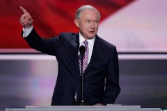 Sessions: Donald Trump will build the wall