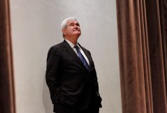 Gingrich to quit GOP race, endorse Romney