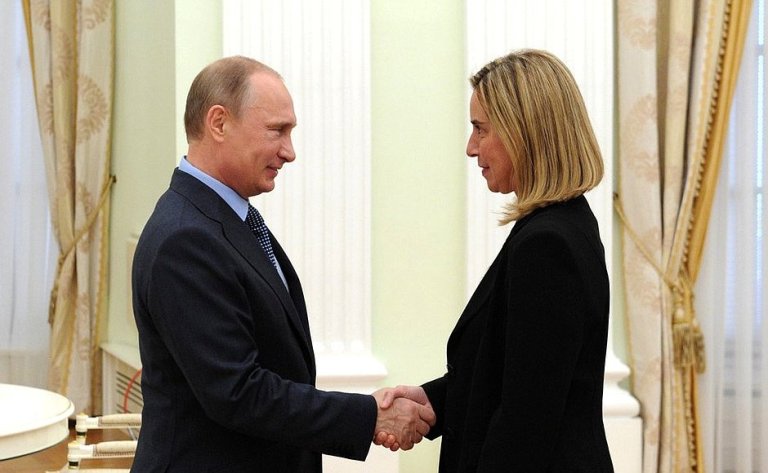 EU Stands Behind Ukraine-Related Sanctions on Russia Regardless of U.S. Action