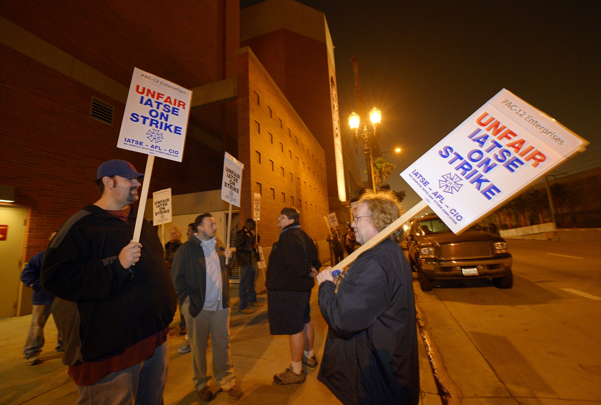 TV technical union strikes against Pac-12 Networks