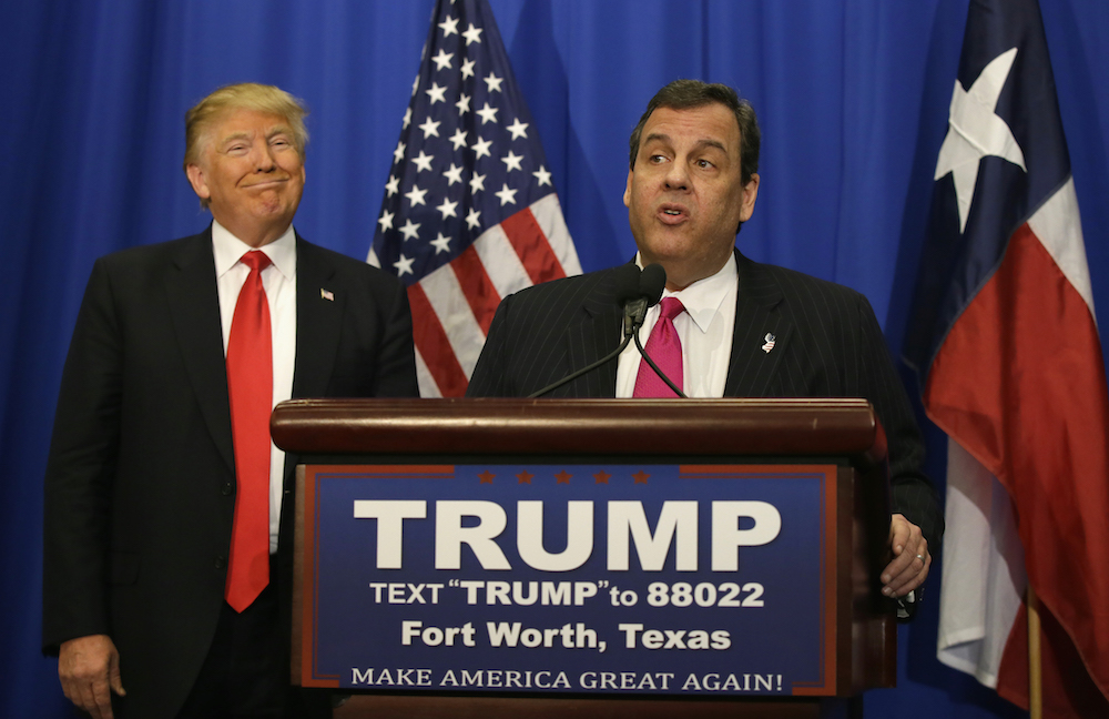Chris Christie endorses Donald Trump