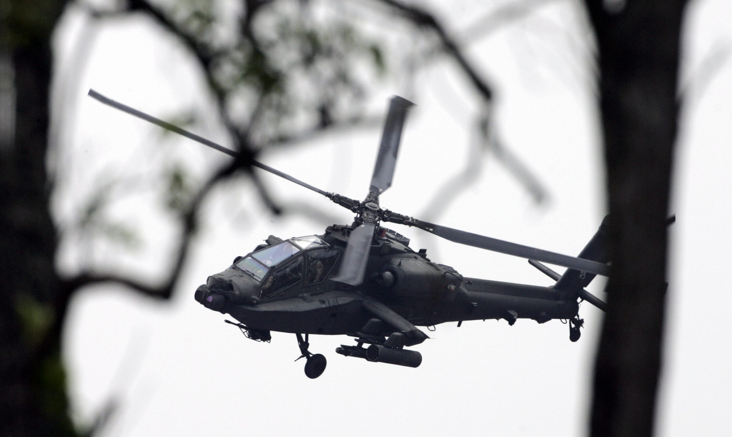 Two soldiers killed in Apache helicopter crash at Fort Campbell