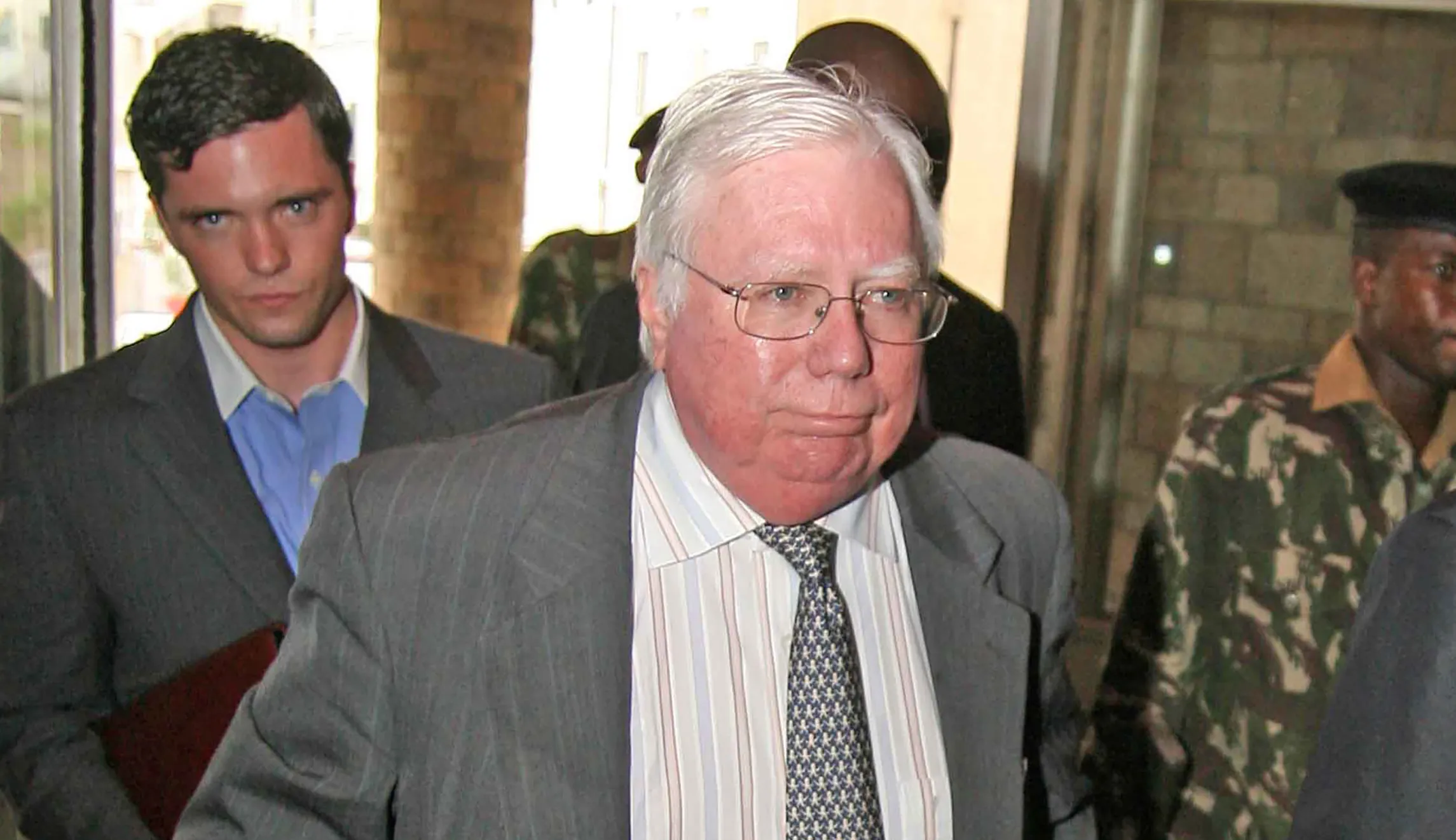 Roger Stone says Jerome Corsi is being ‘harassed’ by Mueller for ‘refusing to lie’
