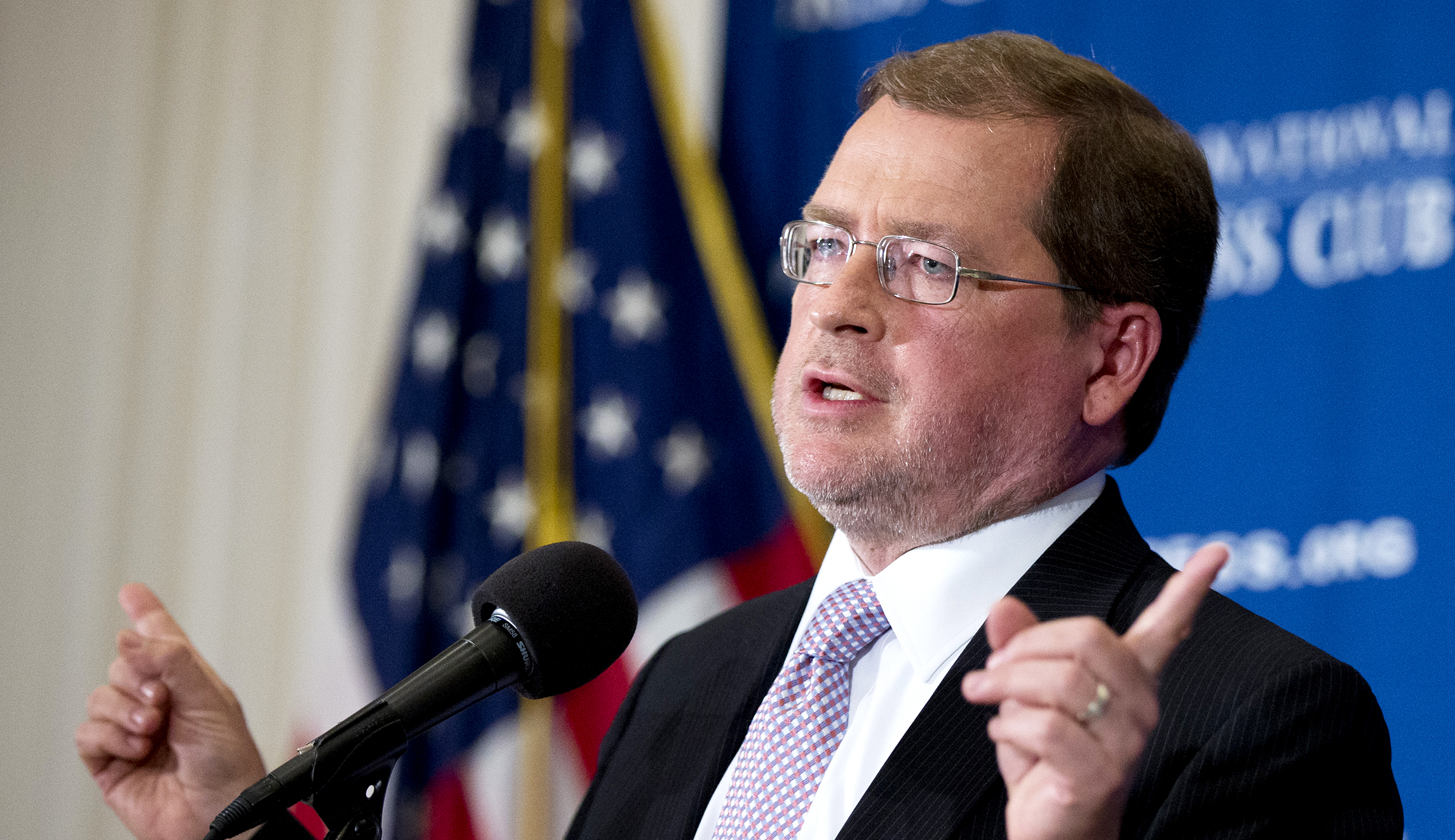 After court ruling, conservatives seek legislation on online sales taxes