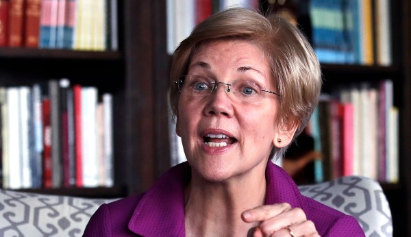 Elizabeth Warren’s #persist #branding is getting tedious