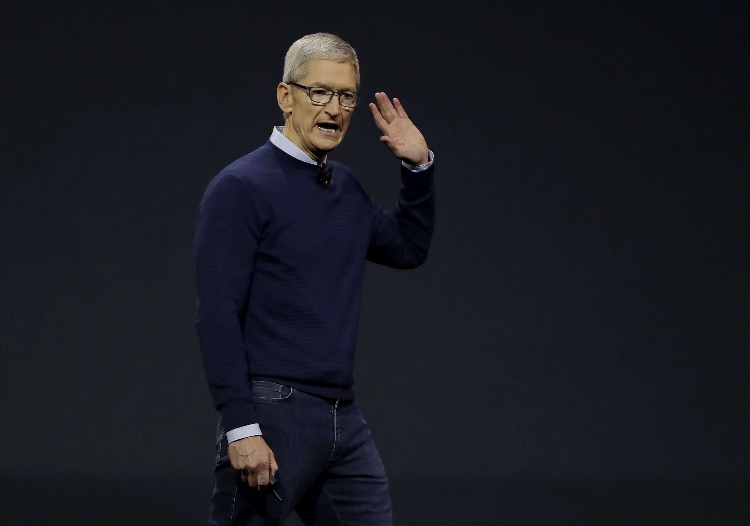 Apple CEO Tim Cook says he wouldn’t be in the situation Mark Zuckerberg is in