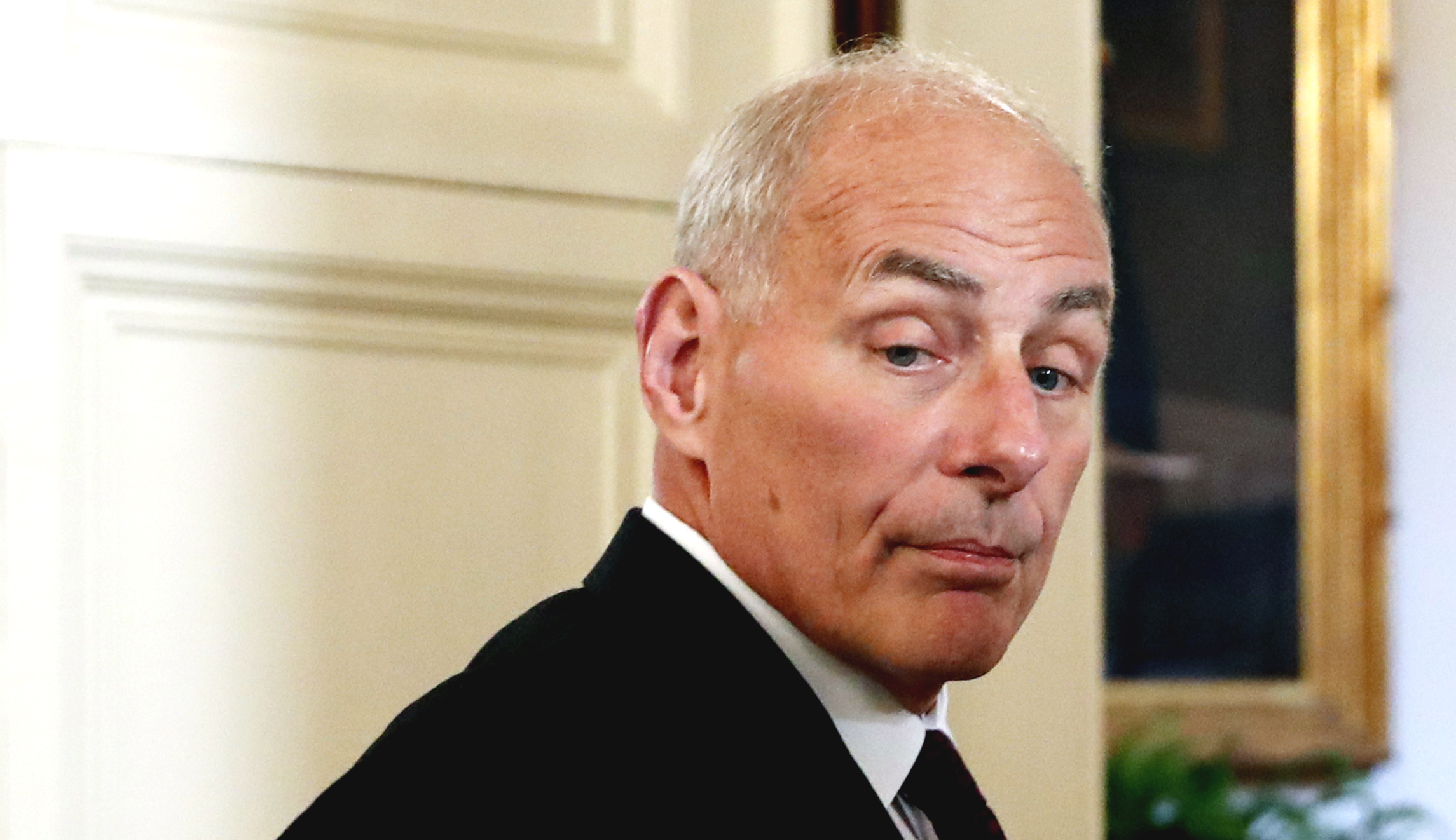 John Kelly roughed up Corey Lewandowski outside Oval Office