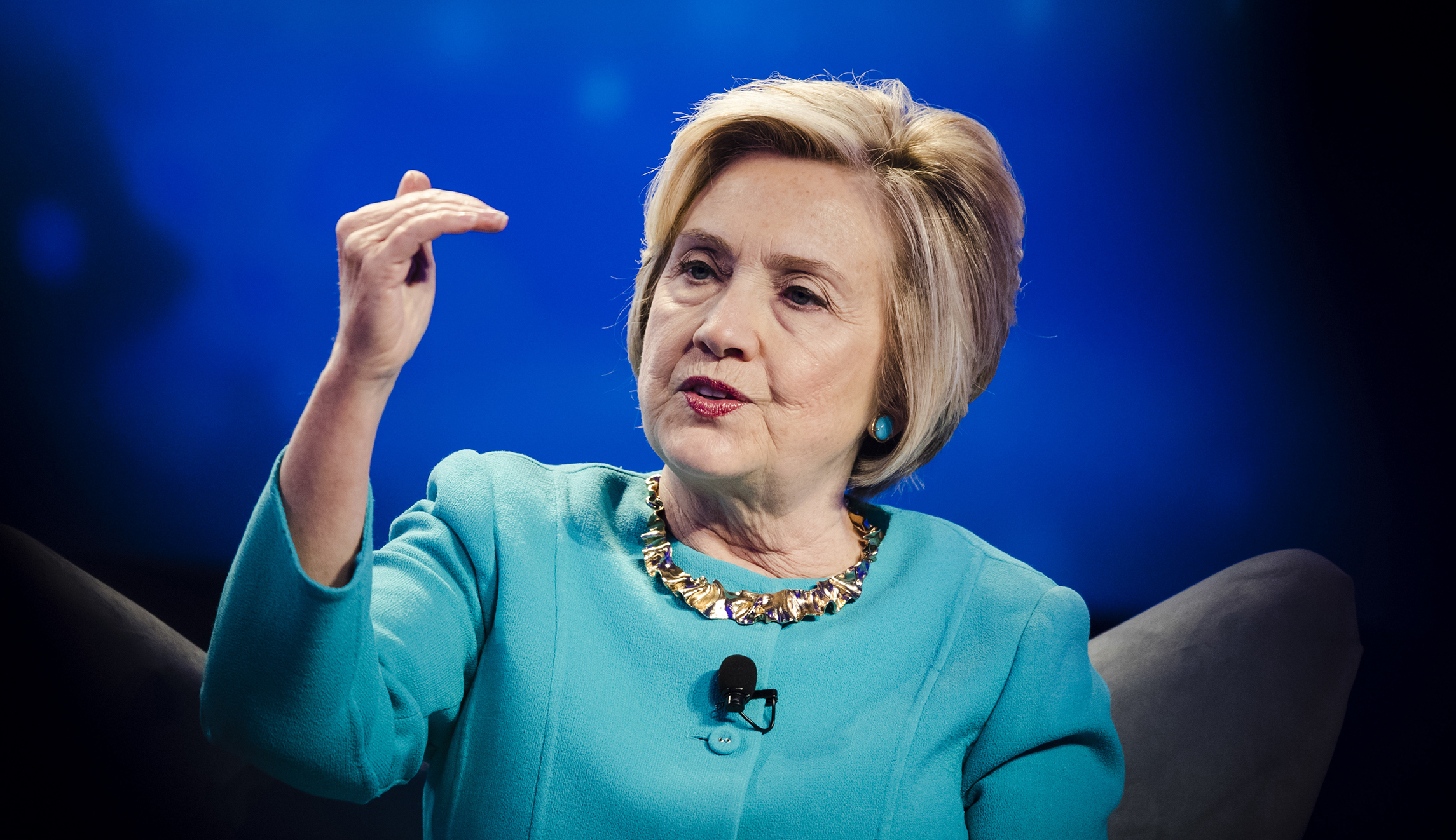 Chinese company hacked Hillary Clinton's email server: Report
