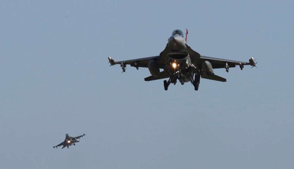 US to move forward with providing F-16 jets to Turkey
