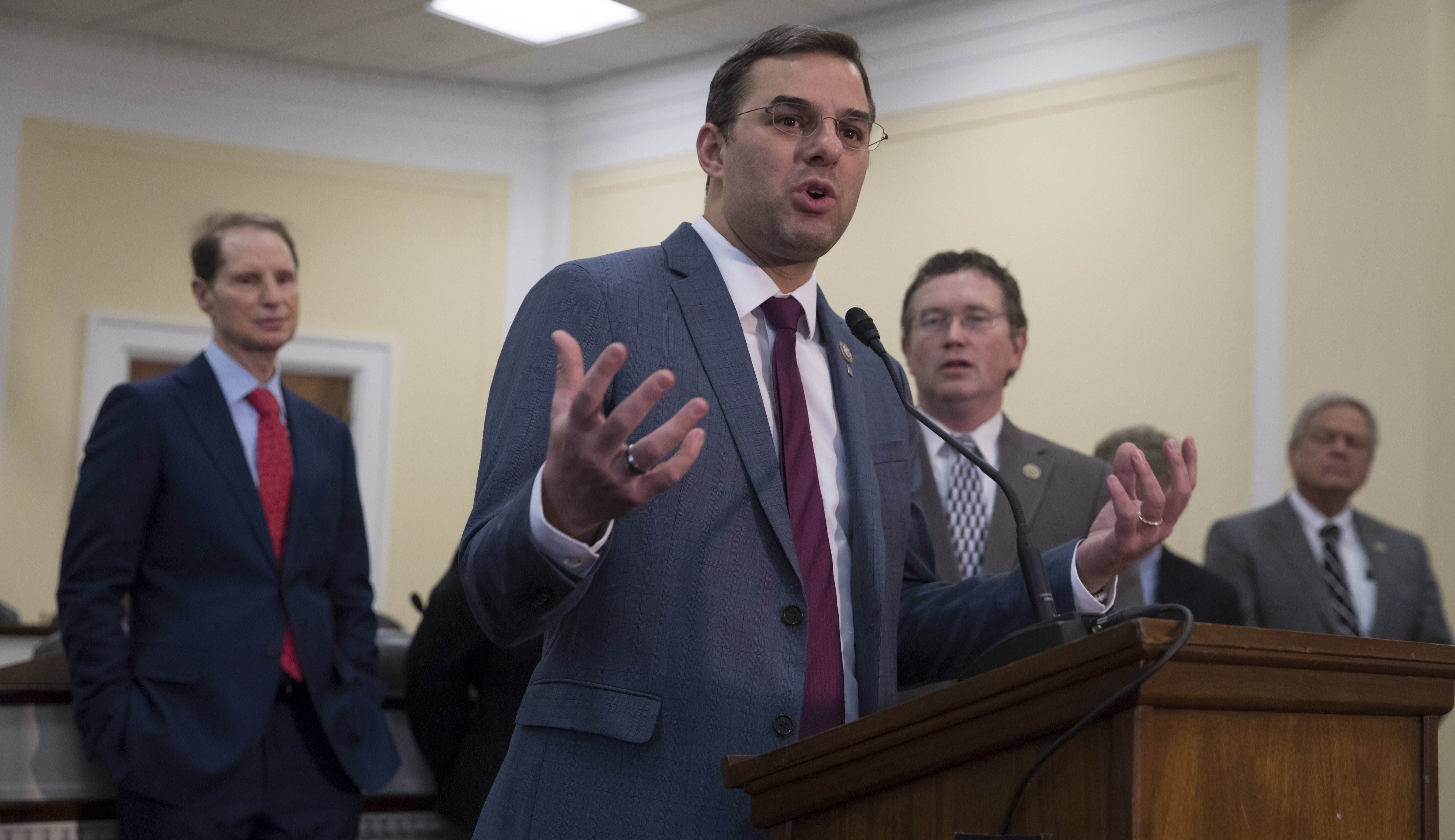Justin Amash cosponsors Democratic resolution to block Trump’s border emergency