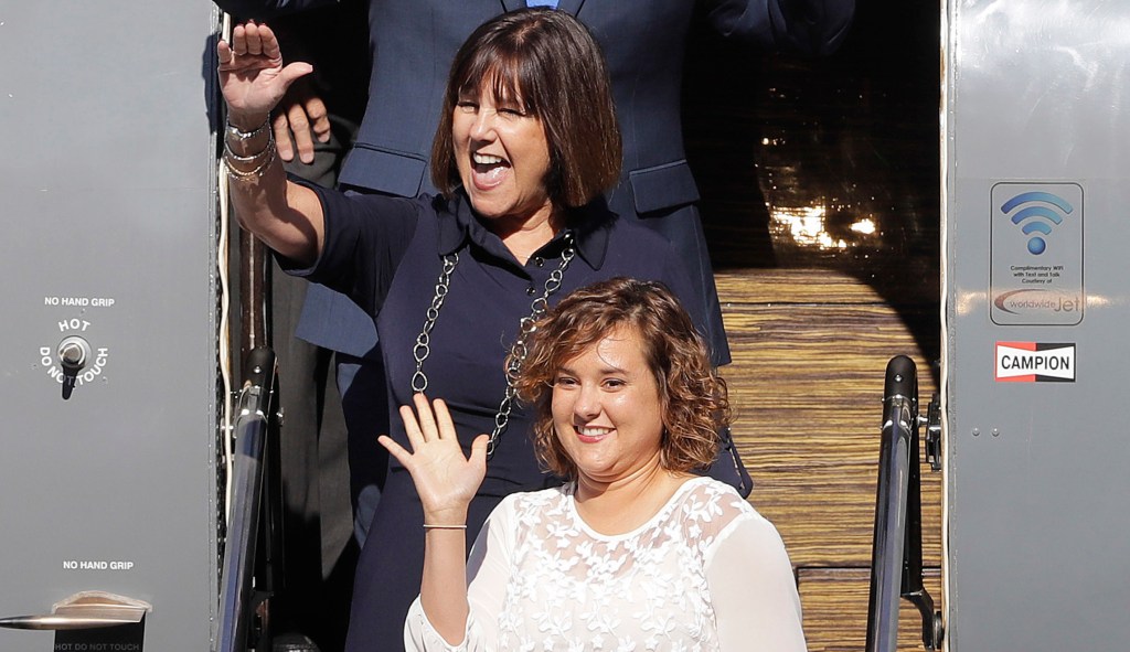 Charlotte Pence’s response to John Oliver is how we should all react to trolling comedians