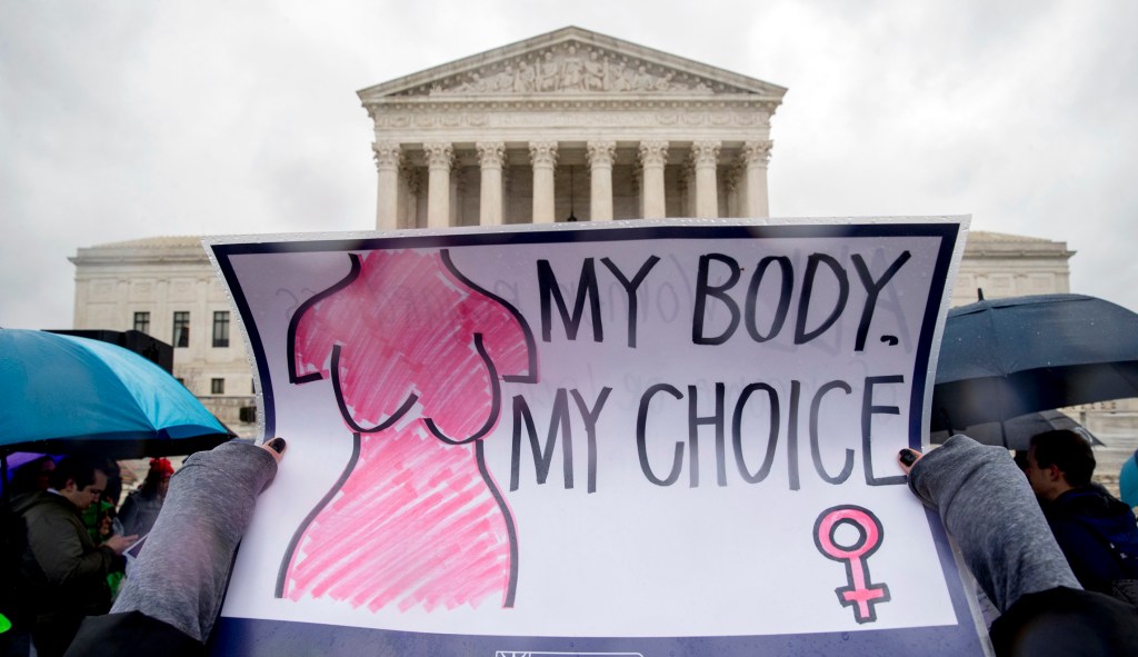Supreme Court blocks Louisiana abortion law from taking effect