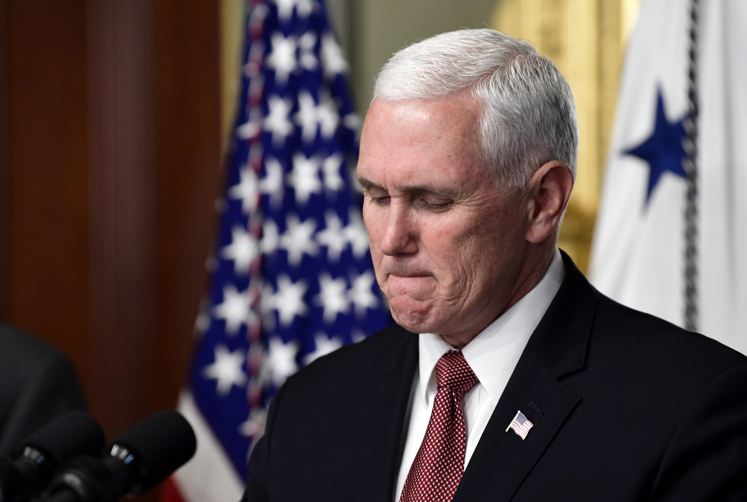 Mike Pence expected to announce new sanctions on Venezuela