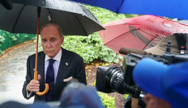 Republicans, Democrats share well wishes with Larry Kudlow after heart attack