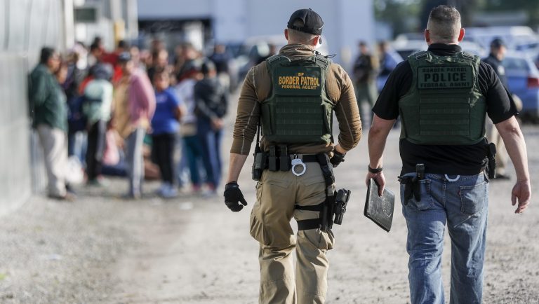 Biden administration muzzles border officials amid surge of migrants