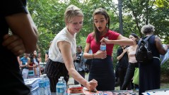 Cynthia Nixon defends odd bagel order at campaign stop: ‘Don’t yuck my yum’