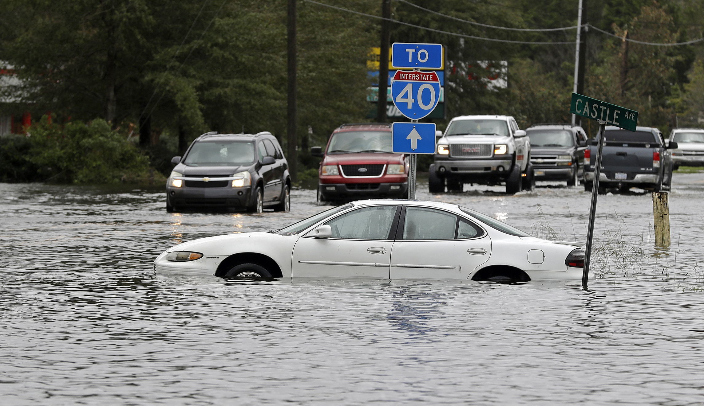 Flooding fears from Florence surge as rivers rise; Wilmington cut off