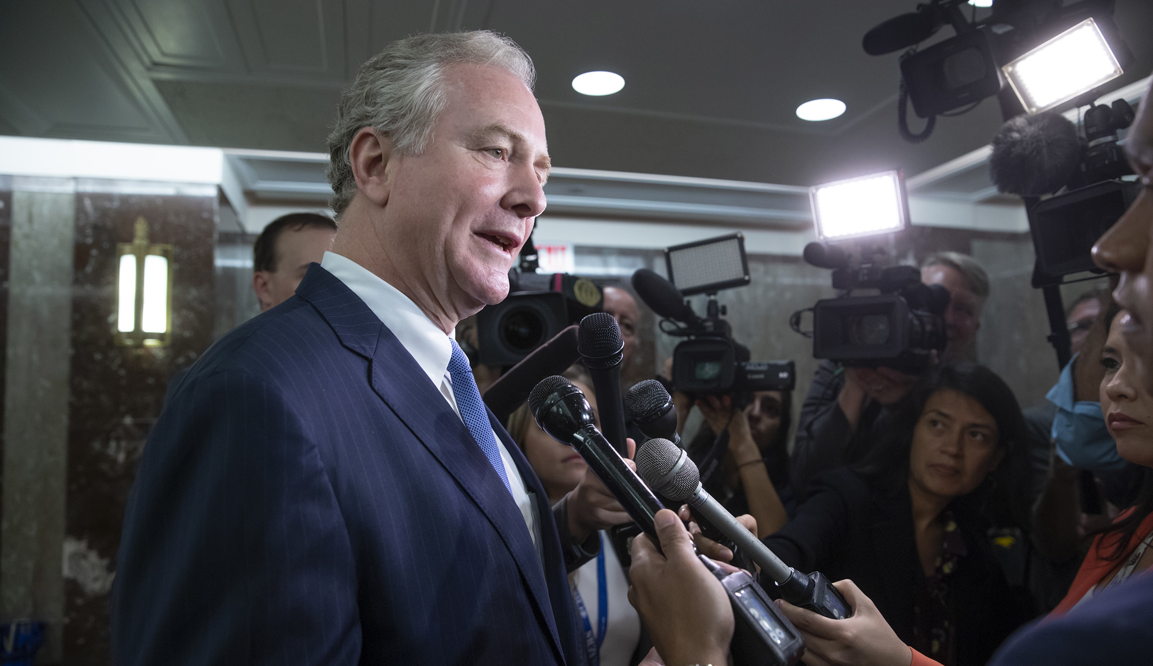 If Democrats block all Senate bills over border wall fight, Republicans should respond by putting gas on judicial confirmations