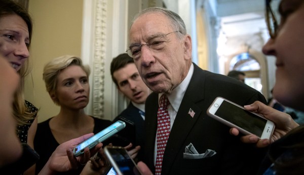 Grassley cancels vote on judges in face of Flake opposition
