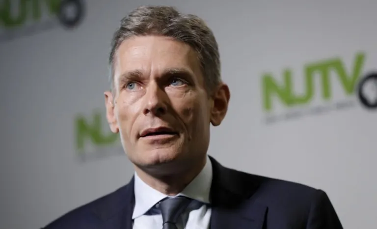 Tom Malinowski speaks.