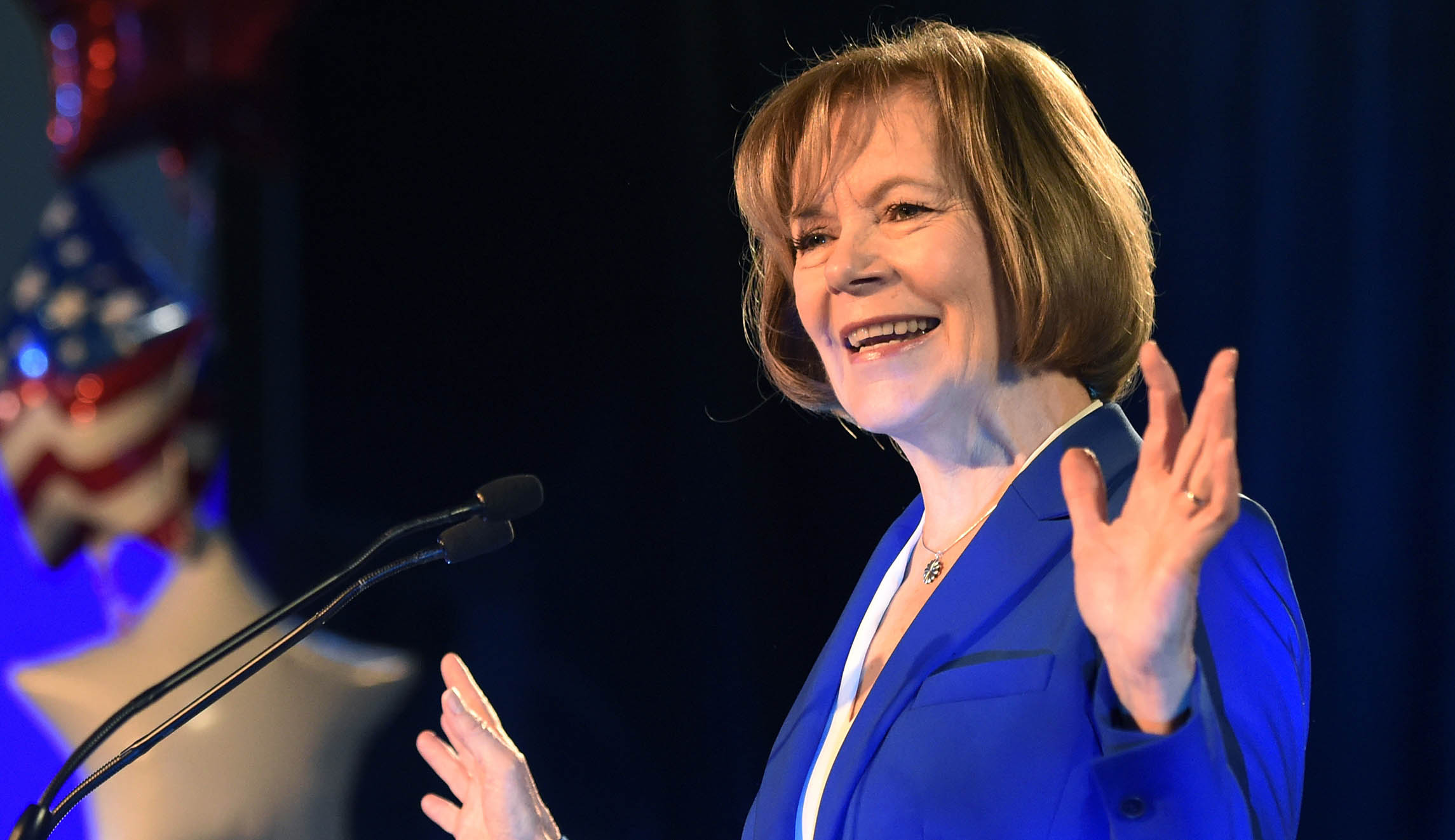 Democrats push to get shutdown backpay for federal contractors