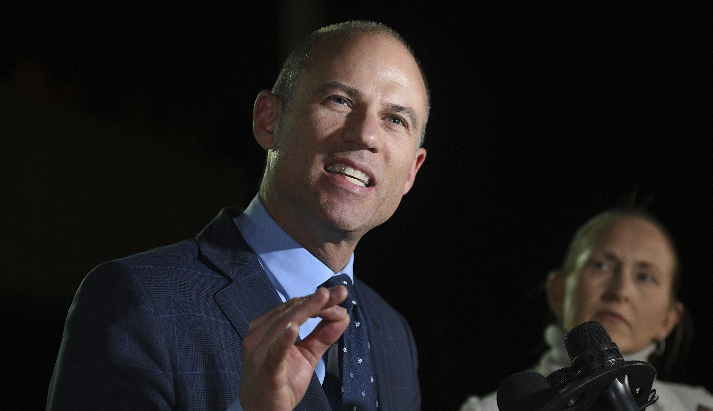 White male Michael Avenatti is falling apart ahead of his 2020 run