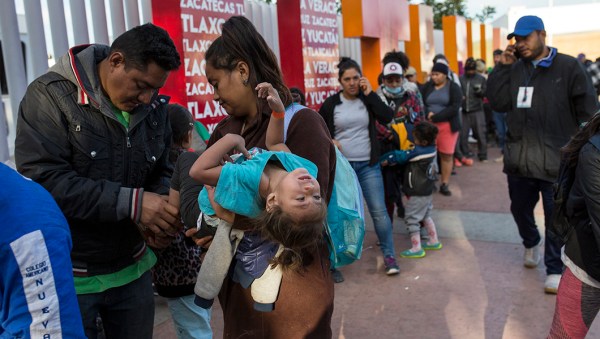5,800 troops in 3 states preparing for migrant caravan