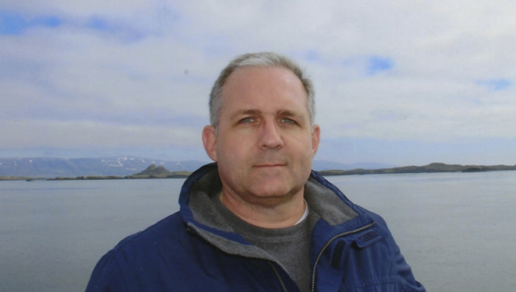 US ambassador meets detained American in Russia