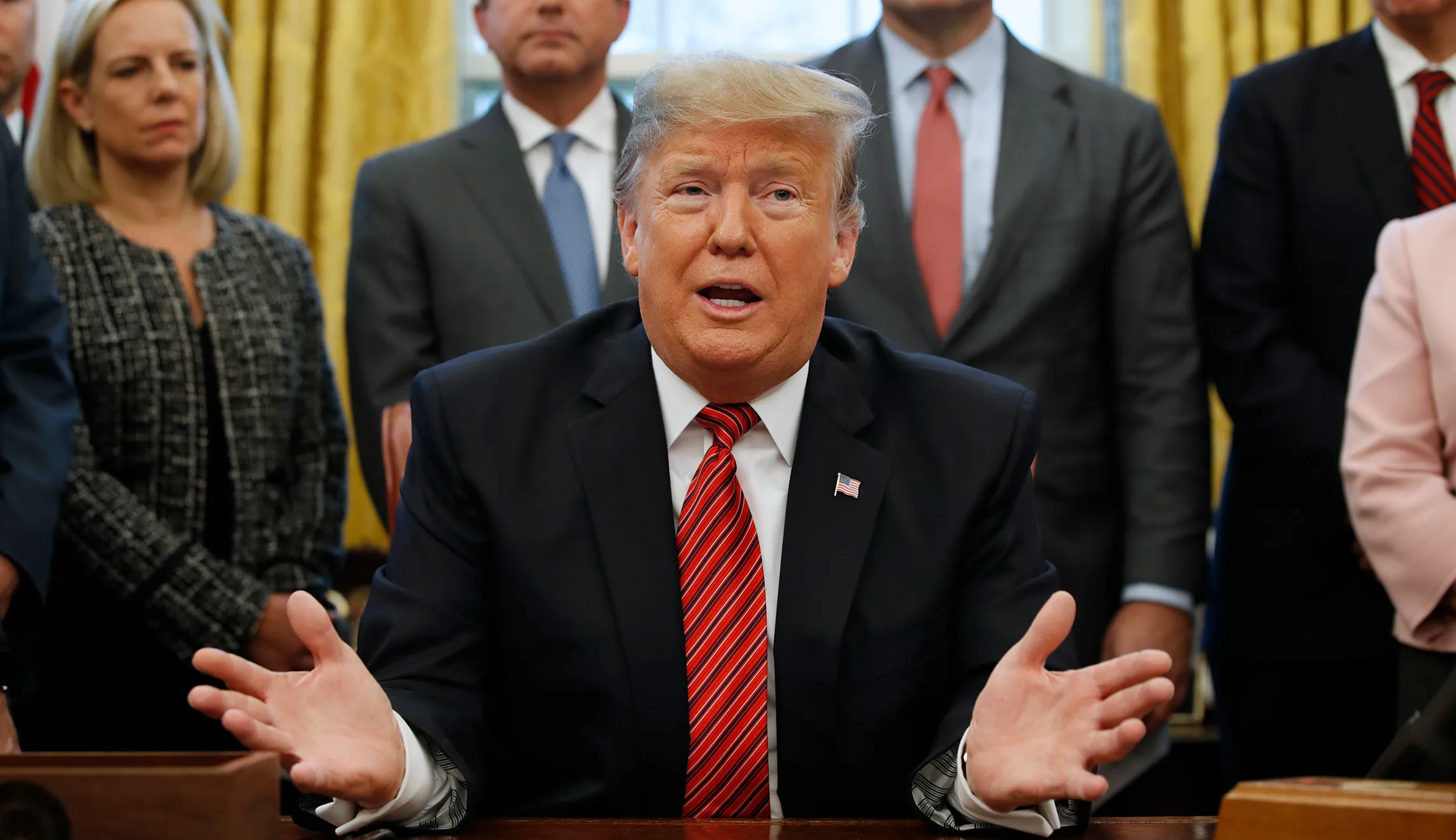 White House open to short-term shutdown fix if it includes ‘large down payment’ on border wall