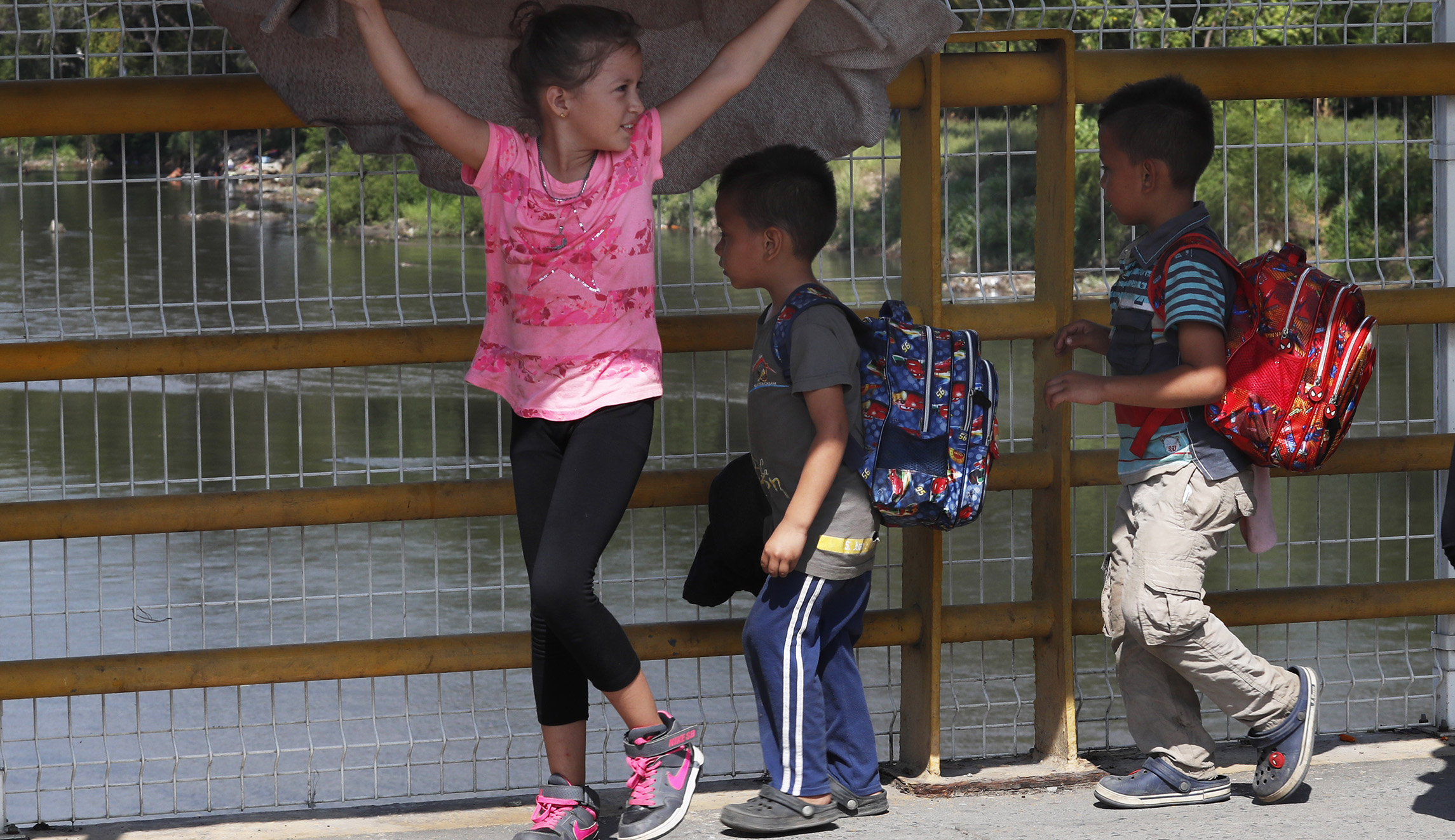 Government set to reunite Central American children with families in US
