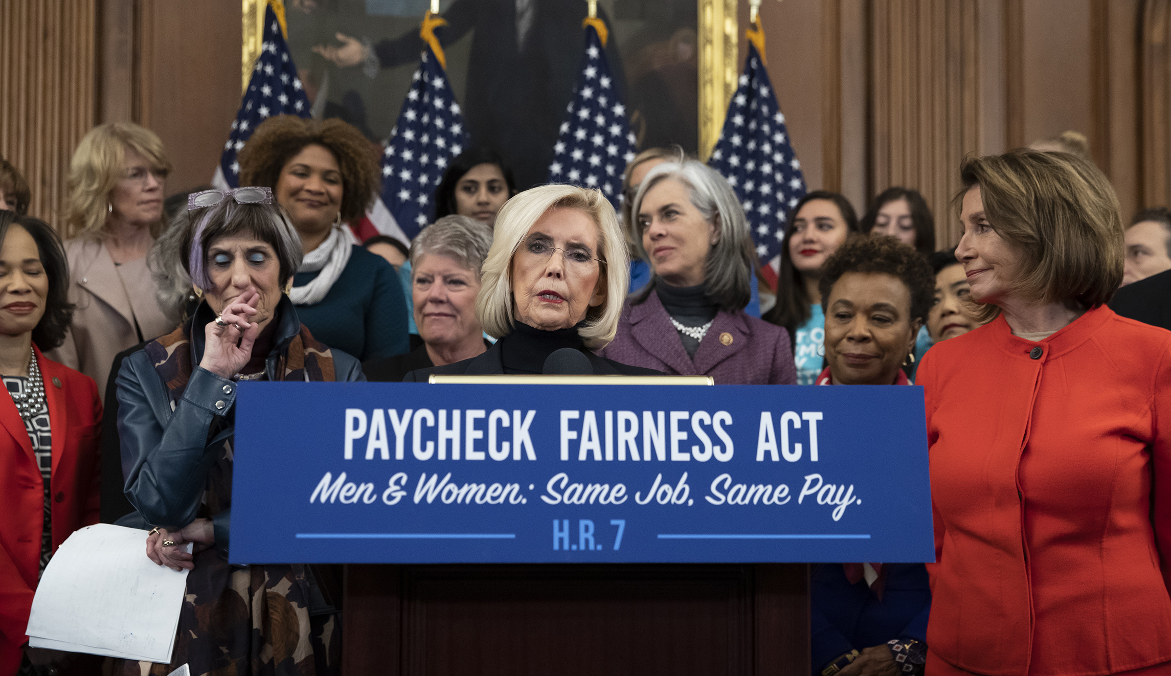 House Democrats advance anti-gender pay discrimination bill