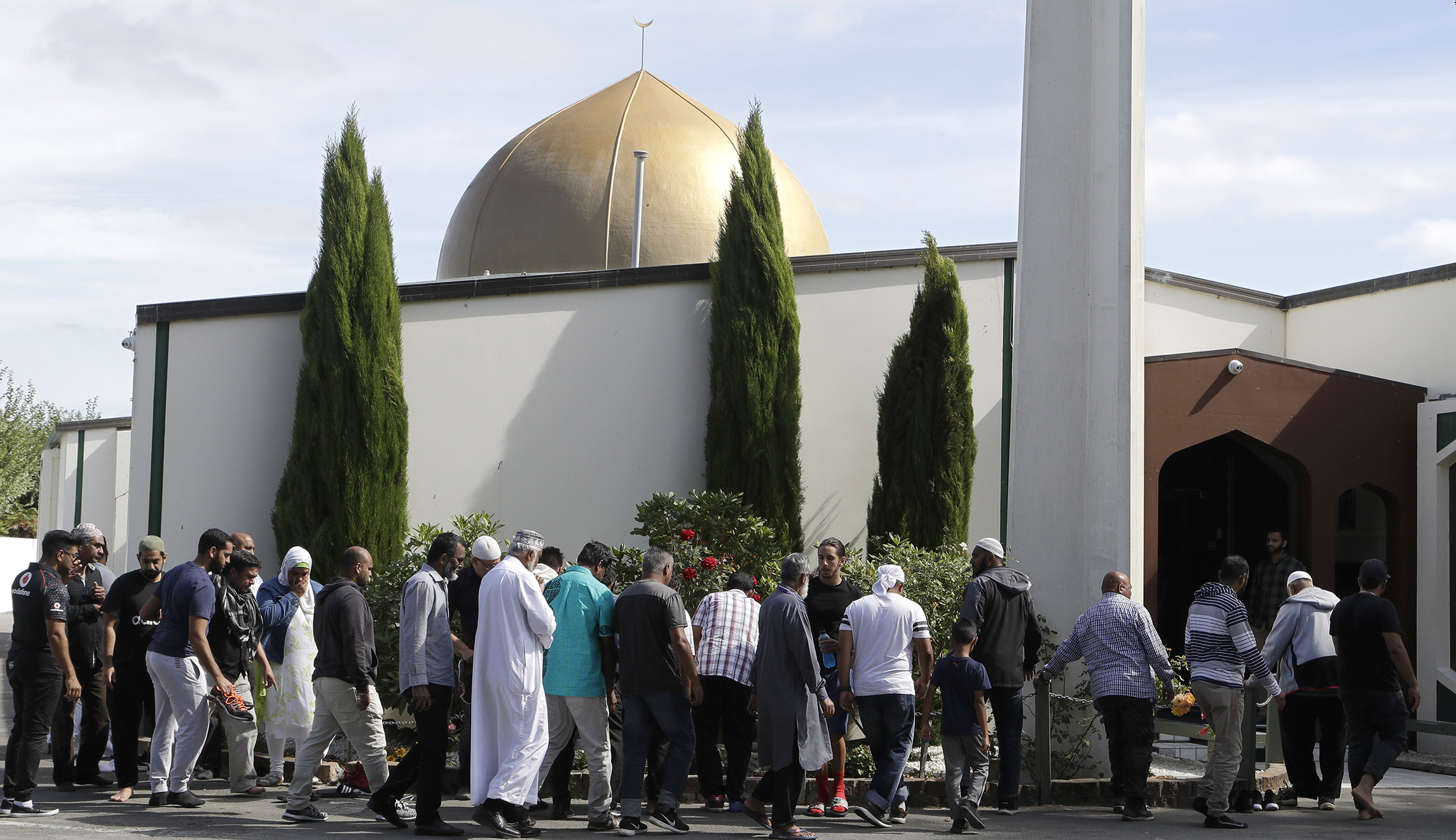 Worshippers prepare to enter the Al Noor mosque following last week's mass shooting in Christchurch, New Zealand.