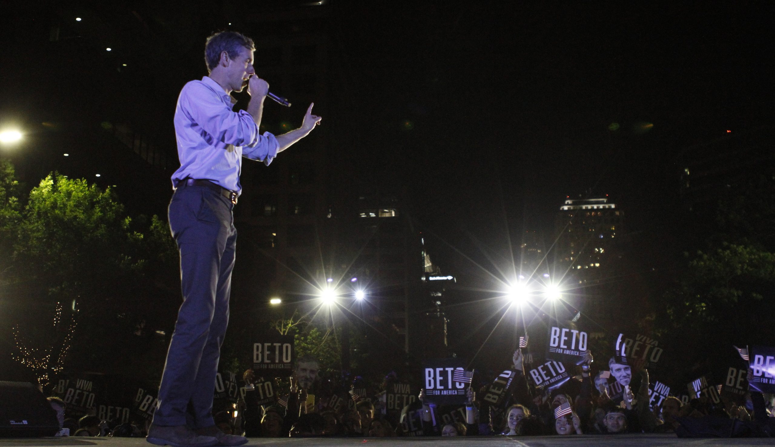 Beto O’Rourke promises to ‘end gerrymandering’ and get ‘big money’ out of politics